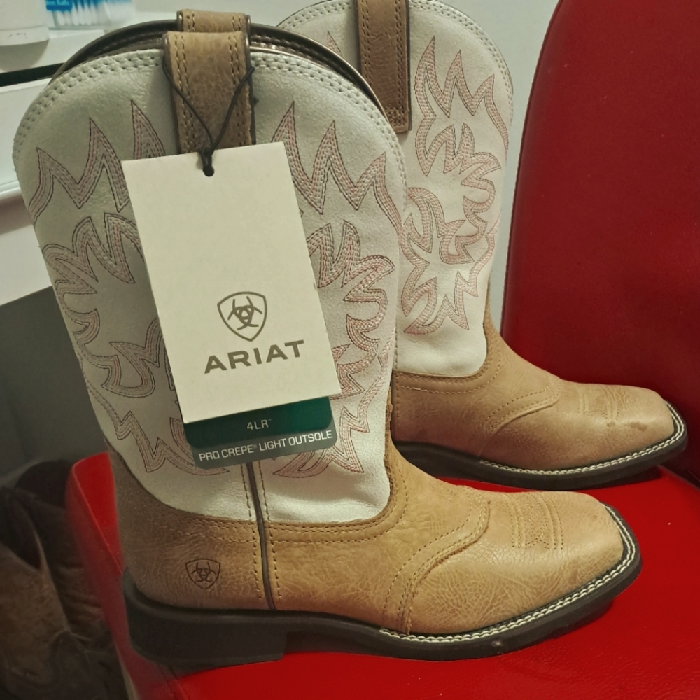 Woman boots